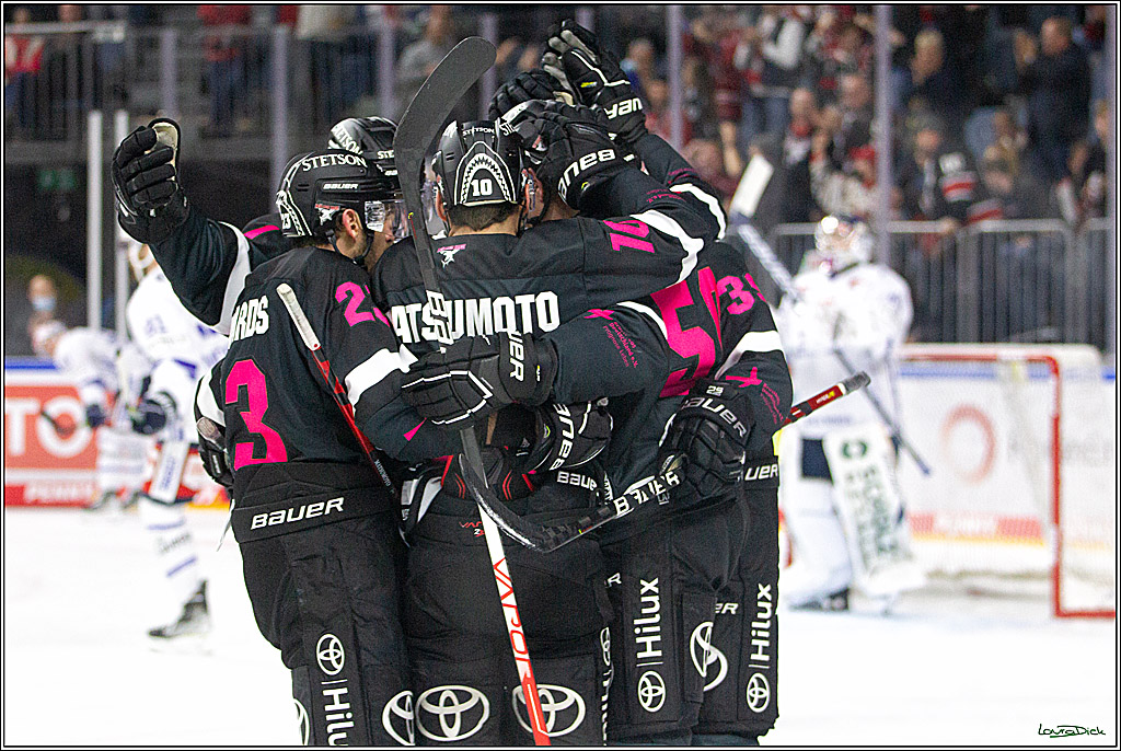 PENNY DEL;  Koelner Haie - Schwenninger Wild Wings; Koeln, 08.10.2021